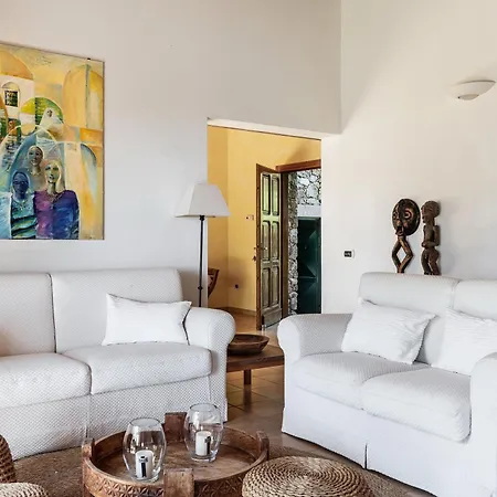 Villa Su Tauloni Is Molas